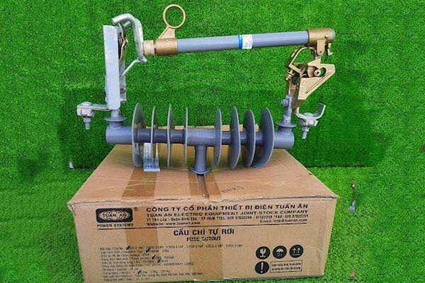 Cầu chì tự rơi FCO chính hãng Tuấn Ân