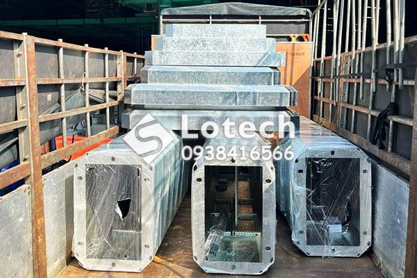 Giao hàng trạm biến áp kiểu trụ thép đơn thân tích hợp RMU
