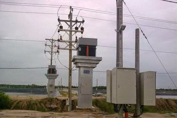 Trạm biến áp kiểu trụ thép đơn thân trạm 100kVA - trạm biến áp 1 cột kiểu mới