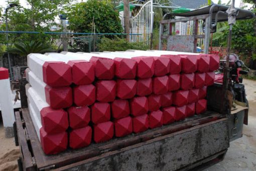 Cọc Tiêu Giao Thông Bê Tông Cốt Thép 15x15x110