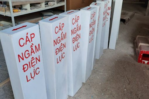 Trụ Cảnh Báo Cáp Ngầm Bằng Nhựa Composite