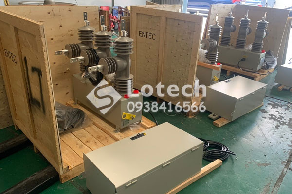 Trọn bộ máy cắt tự động Recloser ENTEC, tủ điều khiển, cáp điều khiển