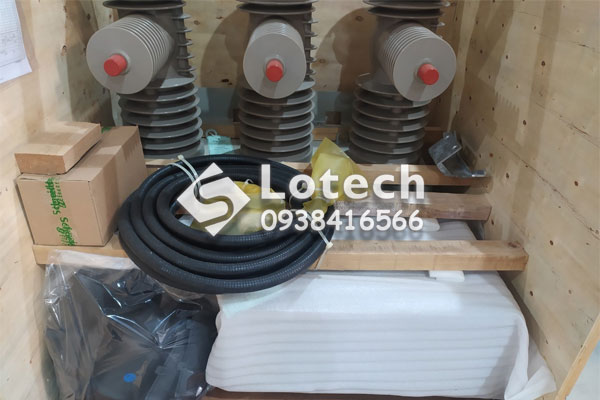 Trọn bộ thiết bị đóng cắt Recloser Schneider