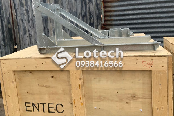Bộ đà lắp đặt Recloser ENTEC