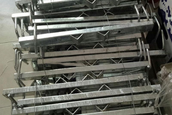 Cung cấp gông treo cáp quang dự phòng