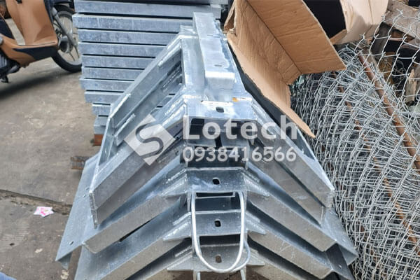 Giá treo máy biến áp 3 pha