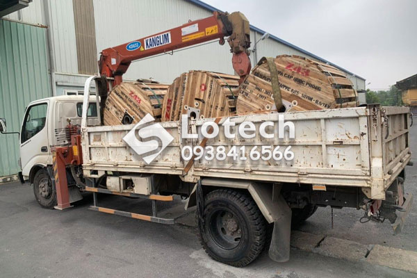 Giao hàng cáp điện chính hãng Z43