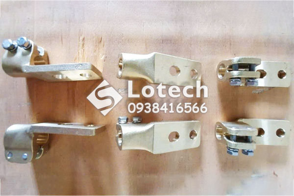 Kẹp cực Recloser cos 2 lỗ