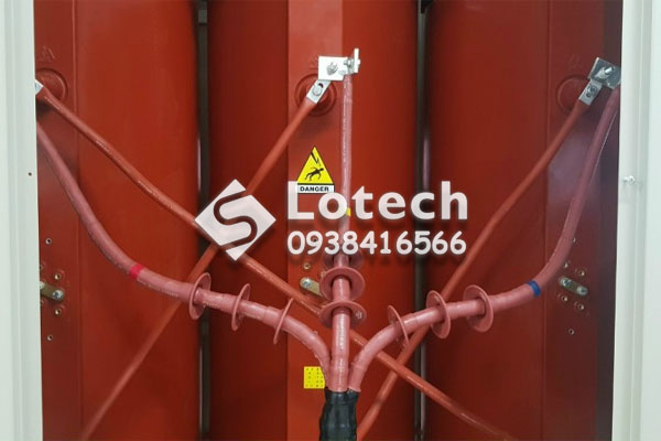 Lắp đặt đầu cáp co nhiệt ngoài trời Raychem vào máy biến áp