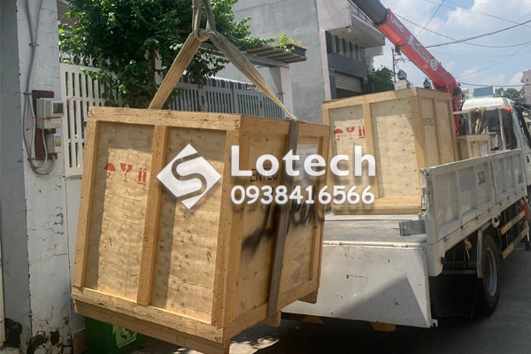 Lotech chuyên cung cấp máy cắt Recloser giá tốt - giao hàng tận nơi