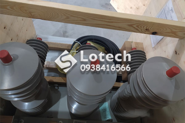 Máy cắt tự động Recloser Schneider E38