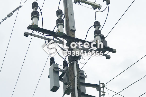 Dao cắt tụ bù trung thế ABB Hitachi