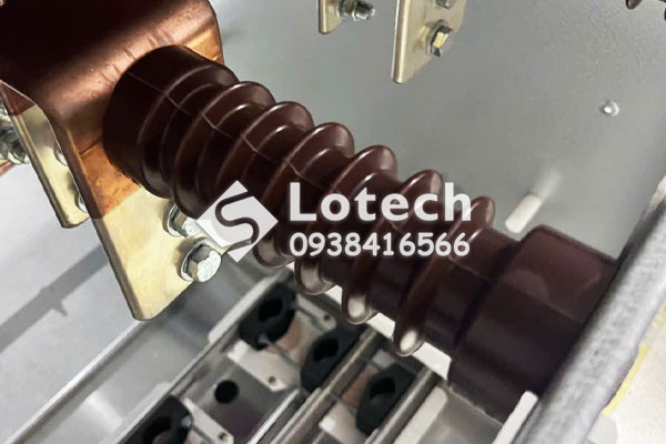 Sứ đỡ thanh cái lắp tủ trung thế